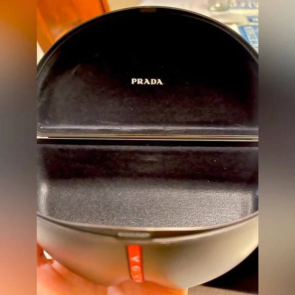 PRADA LINEA ROSSA